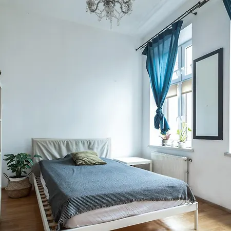 Small One-bedroom Achilles In Dietla 57 شقة كراكوفيا